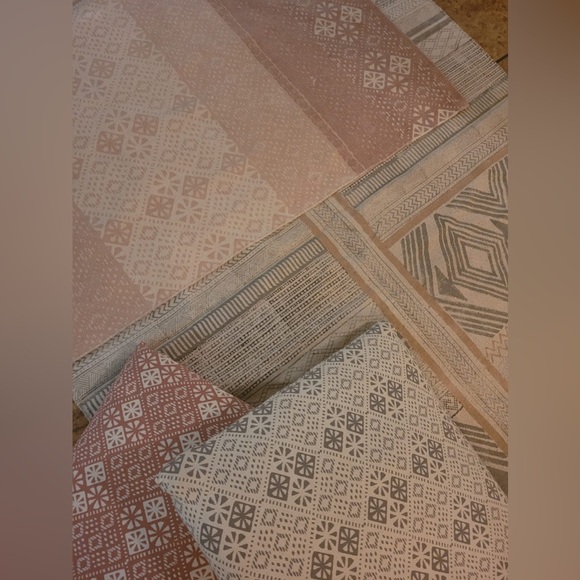 Home Set - Picture 10 of 16